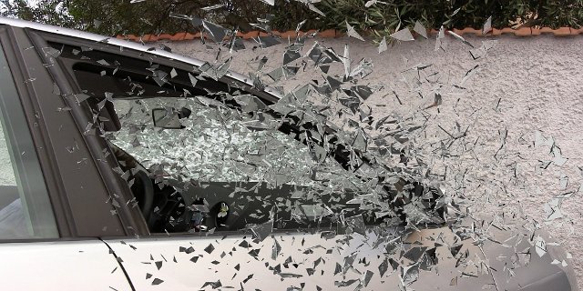 Nehoda za volantem otřese s psychikou každého řidiče, ale strach z řízení je potřeba léčit